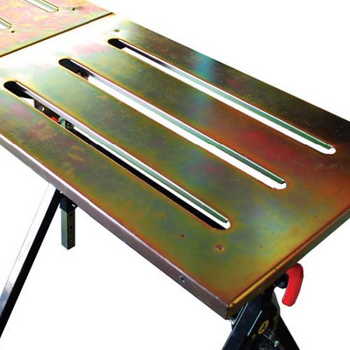 Nomad store welding table